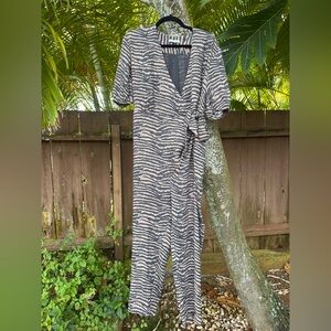 Joie Prisha Printed Wrap-Front Jumpsuit Size S